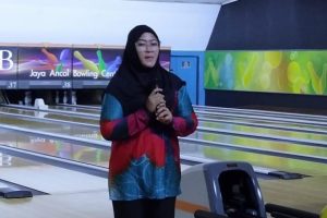 Sambutan dari Ibu Lisya Hidayat selaku pembina sie olahraga (bowling)