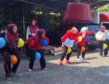 lomba jalan balon